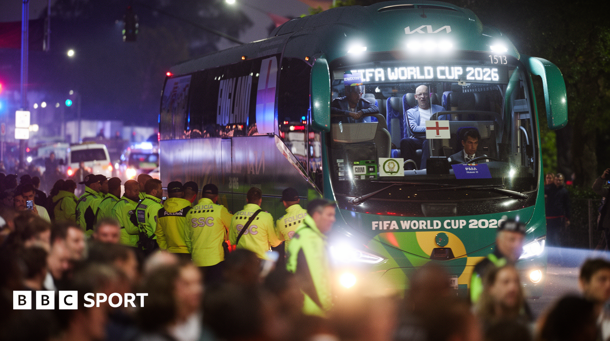 YABO亚博体育 - 2026世界杯前瞻：英格兰队墨西哥城遭遇球迷嘘声背后的竞技与政治博弈 - 亚博体育
